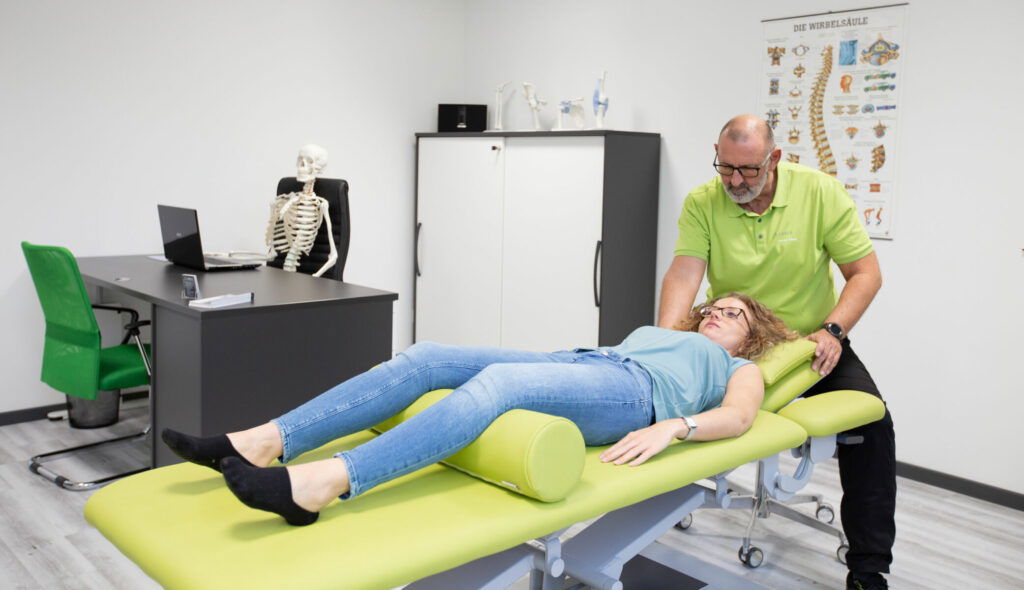 Behandlungsraum-Harald-Abele